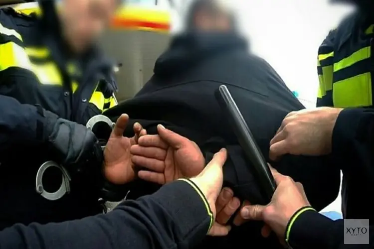 Arrestatie na bedreiging met mes