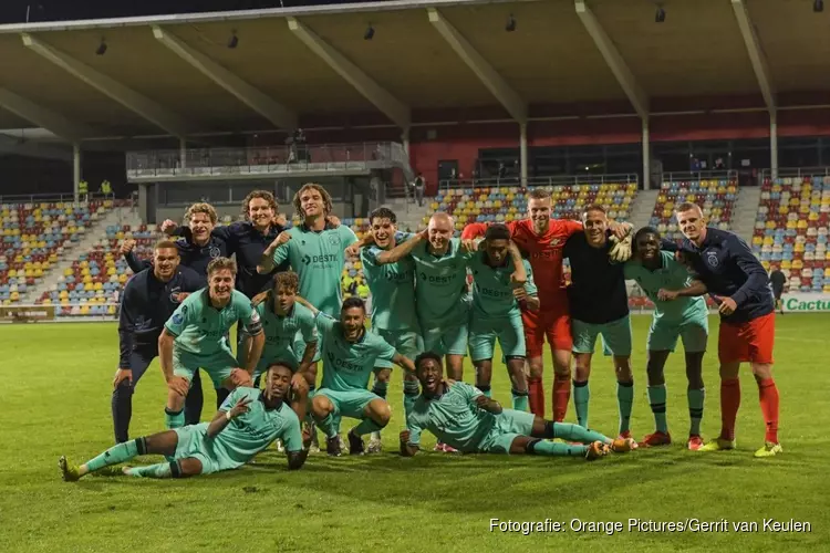 Willem II beleeft makkelijk avondje in Luxemburg