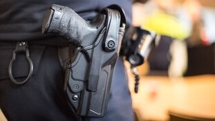 Politie lost waarschuwingsschot bij aanhouding