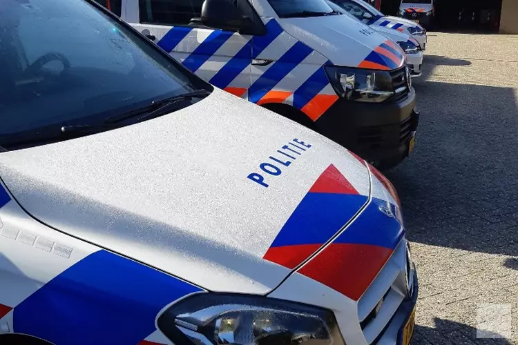 Drugsdealer rijdt agent aan tijdens vluchtpoging