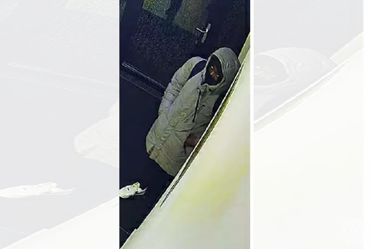 Tilburgse politie zoekt overvaller met hakmes