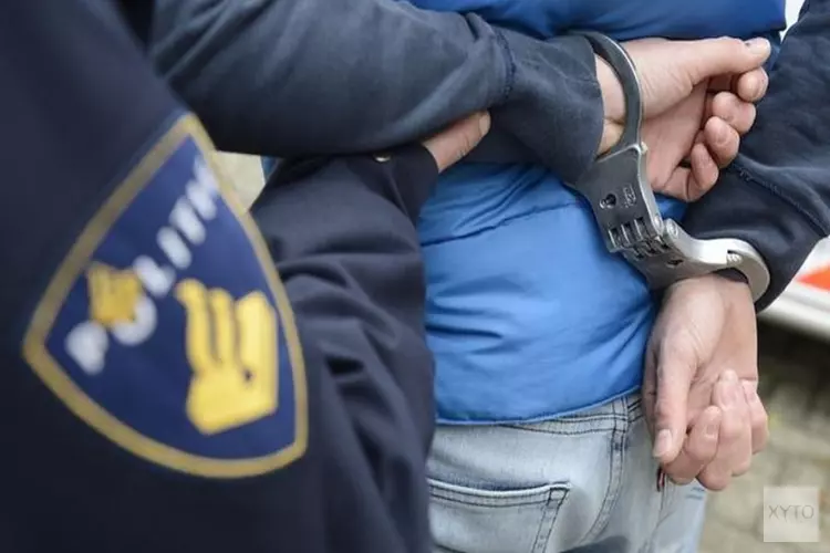 Aanhouding na mishandeling agent