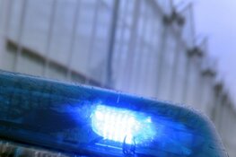 Dronken bestuurder raakt politieauto