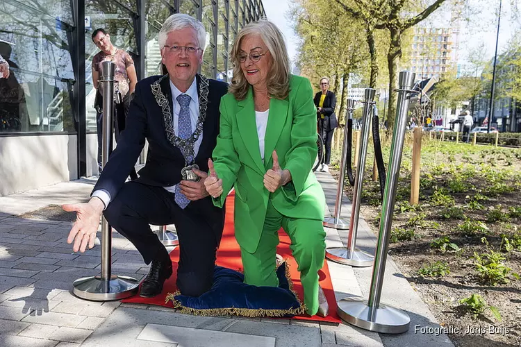 Tegel voor Corry Konings in Walk of Fame