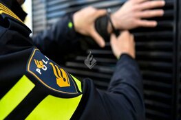 Verdachte met vuurwapen aangehouden