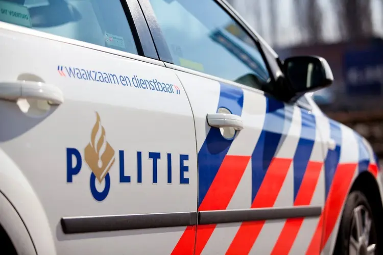 Slachtoffer van straatroof naar ziekenhuis
