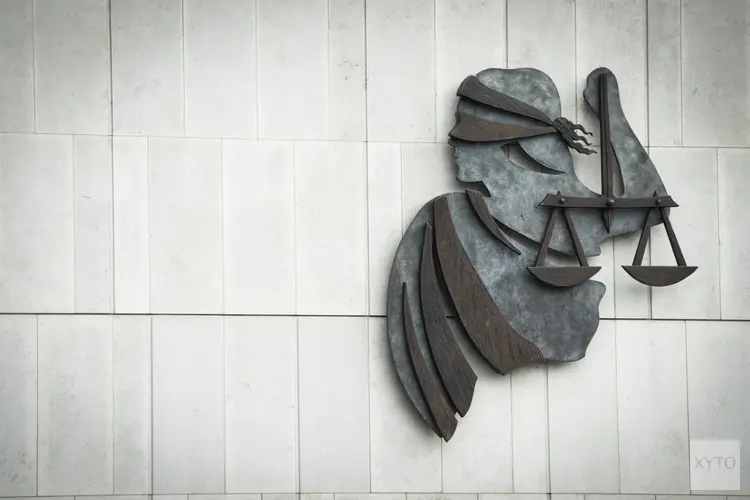 OM eist schuldigverklaring voor bedreigen van agenten met vuurwapen