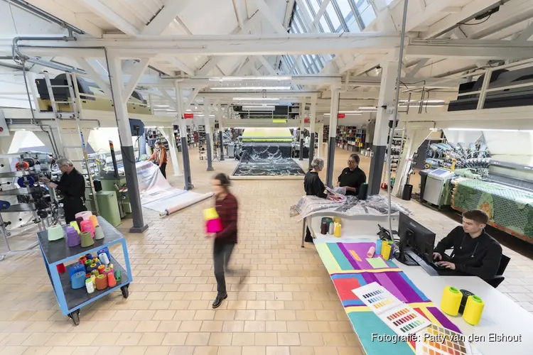 TextielLab viert 25 jaar: waar makers en machines samen de toekomst van textiel vormgeven